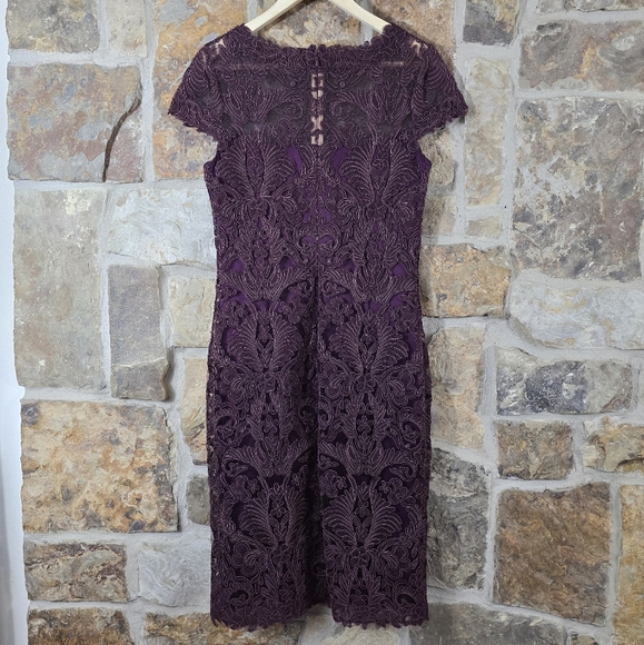 Tadashi Shoji Corded Embroidery Tulle Cap Sleeve Sheath Cocktail Dress - Picture 4 of 10